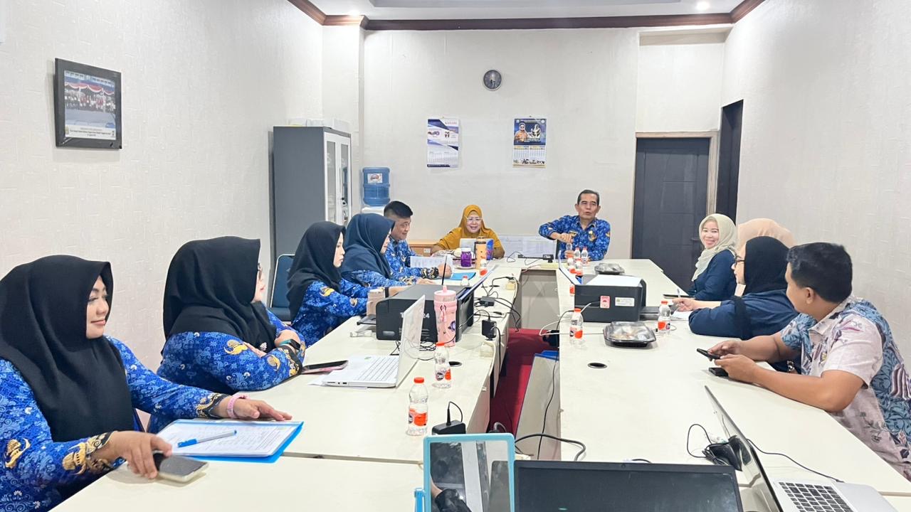 PENGUATAN SINERGI PEMERINTAH PUSAT DAN DAERAH DALAM MENJAGA STABILITAS POLITIK DAN KETAHANAN NASIONAL