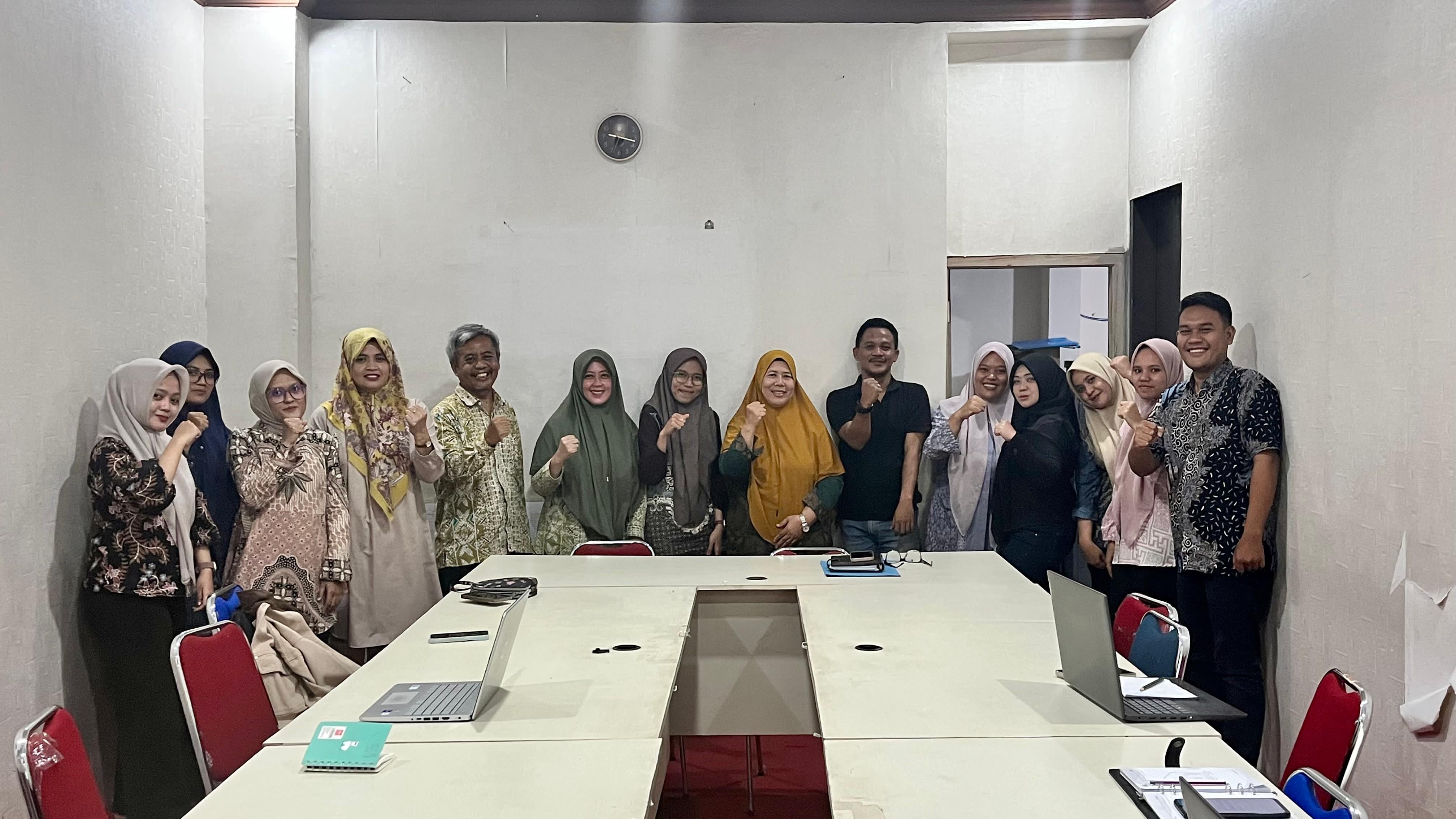 Kesbangpol Kota Serang Laksanakan Penataan Arsip untuk Tingkatkan Tertib Administrasi