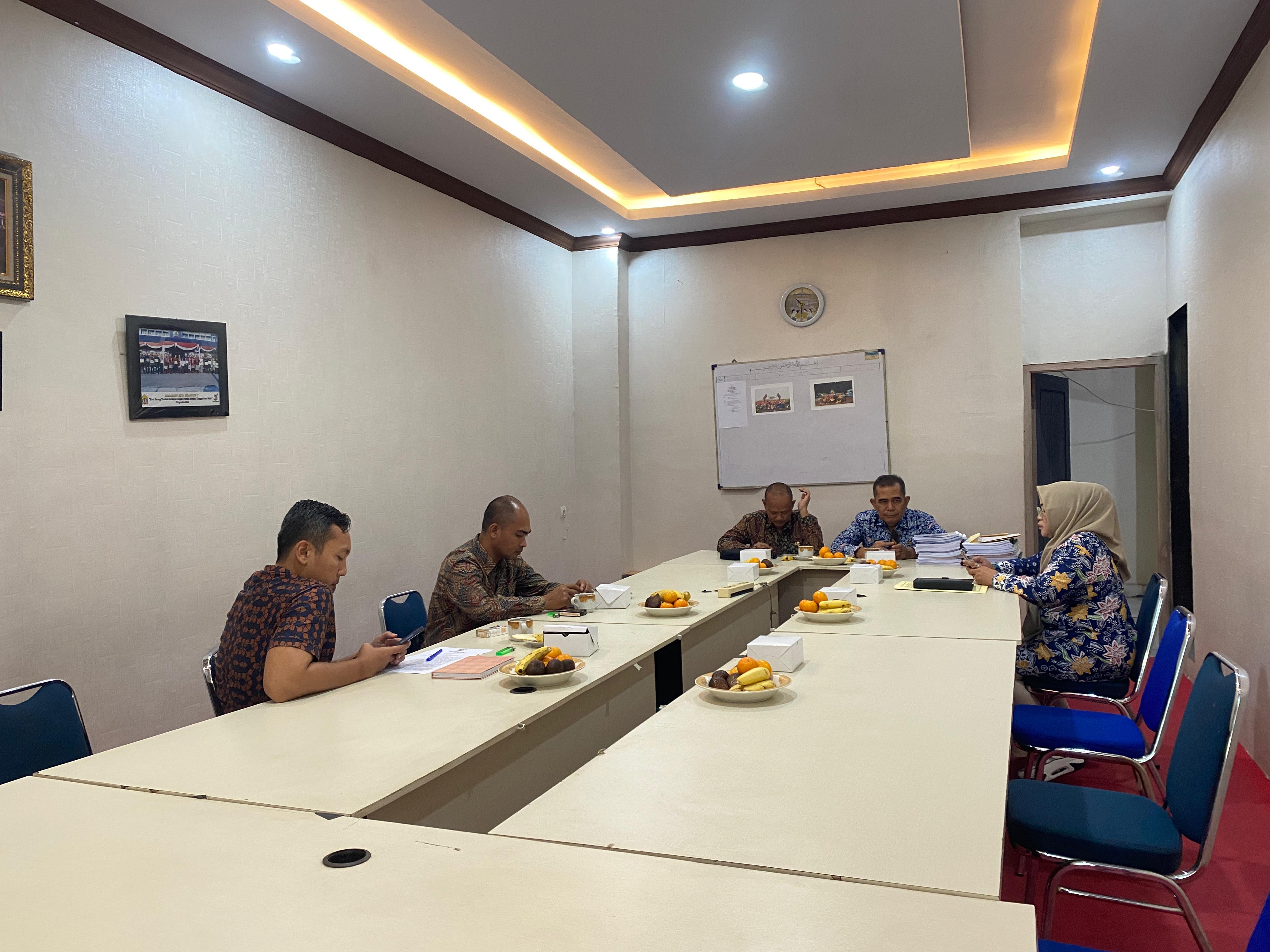 Rapat Tim Verifikasi Administrasi Bantuan Keuangan Parpol Kota Serang Tahun 2025 Digelar, Fokus pada Transparansi dan Akuntabilitas